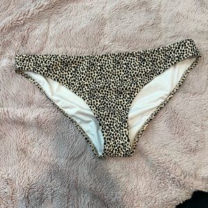 SHADE & SHORE cheetah print bikini bottoms size medium